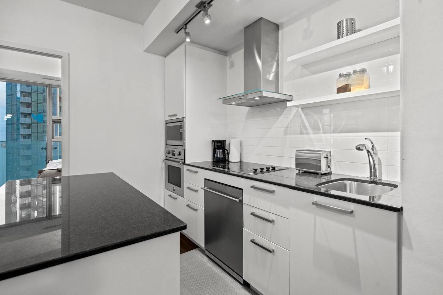 Home Away From Home 토론토 외부 사진